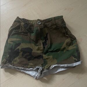 SHEIN Green Camouflage Women's Cargo Shorts